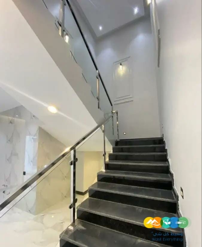 فيلا روف للبيع ابها العرين