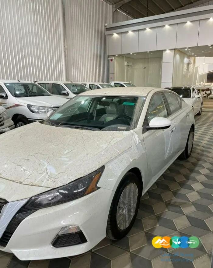 نيسان التيما 2.5 ستاندر