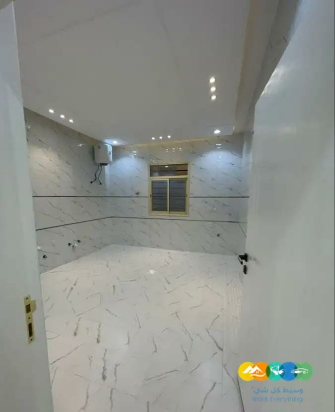 للبيع شقق ارضيه وارواف علويه