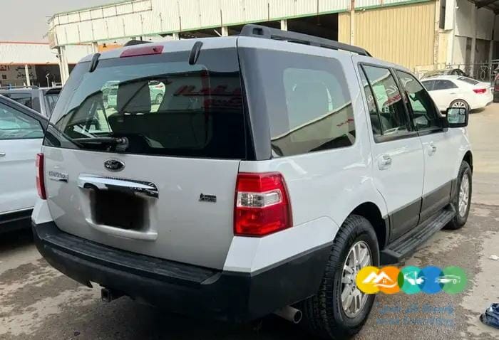 فورد اكسبديشن دبل نظيف جدآ