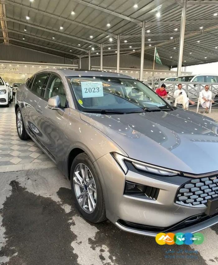 فورد تورس ترند نص فل 2023