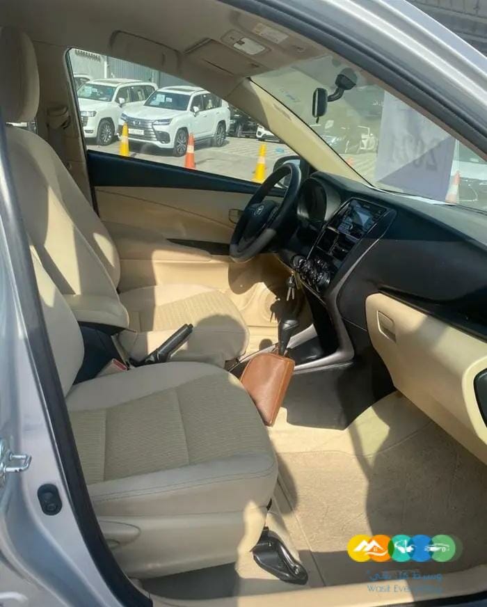 تويوتا يارس 2021 ستاندر