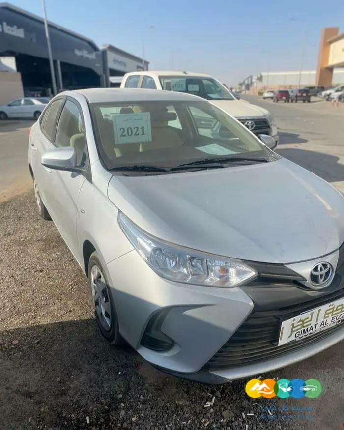 تويوتا يارس 2021 ستاندر
