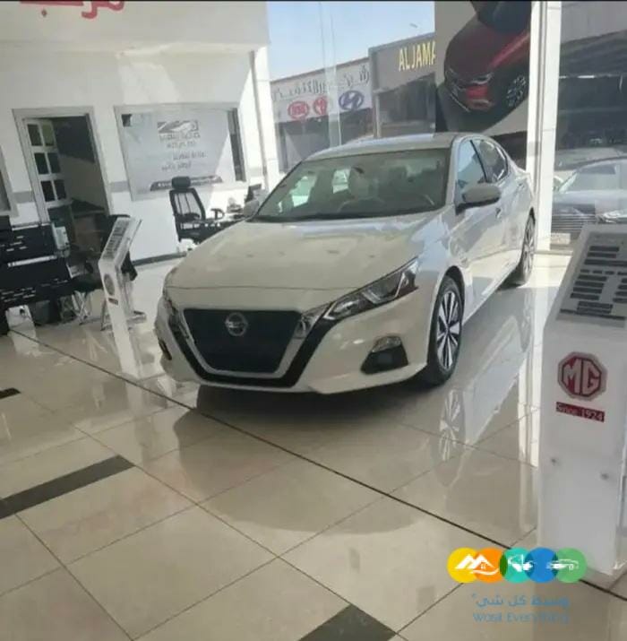 عرض نيسان التيما ستاندر ونص فل