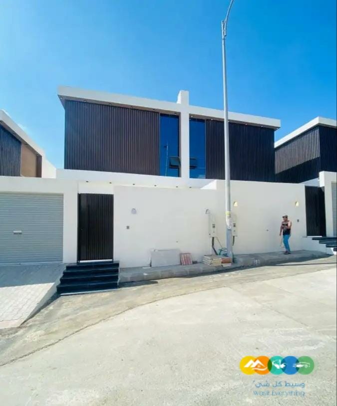 فيلا بالمحالة مساحة 300 متر