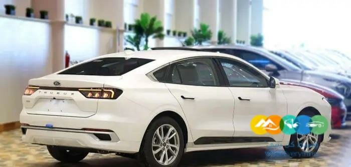 فورد تورس امبيانتي 2023 ستاندر
