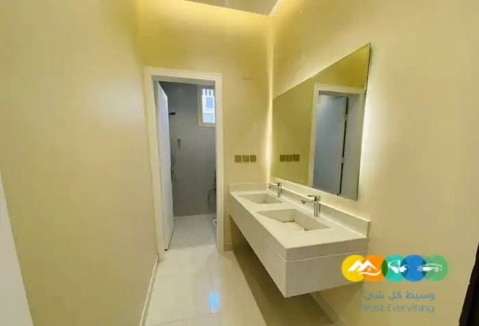 شقق روف أرضية وعلويه للبيع