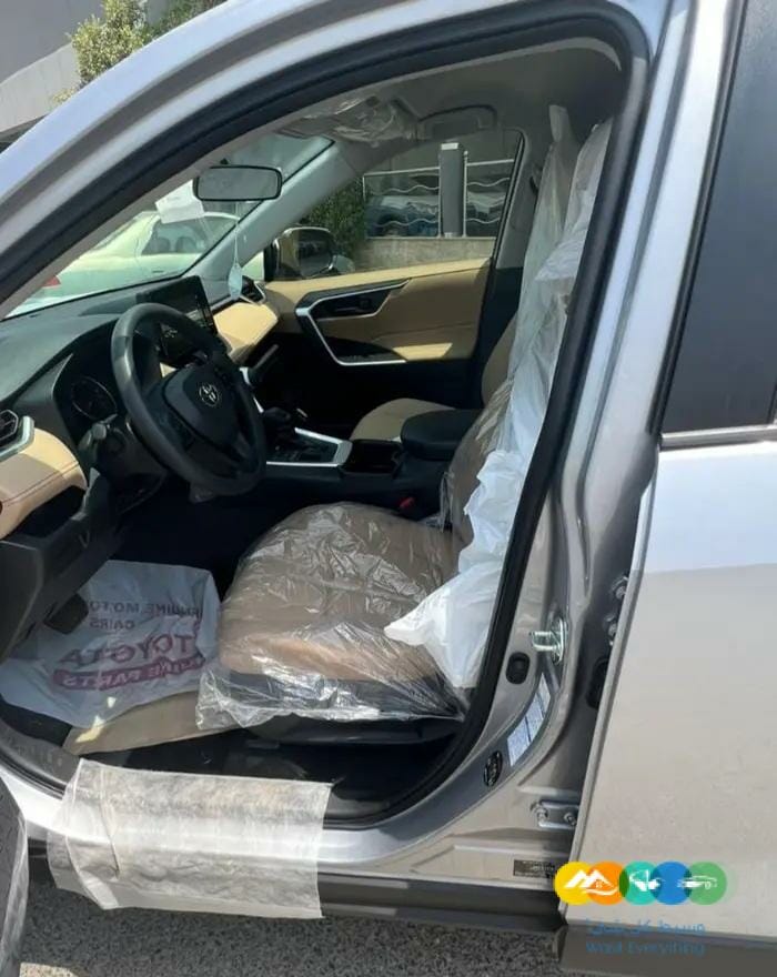 تويوتا راف فور ستاندر دبل 2023