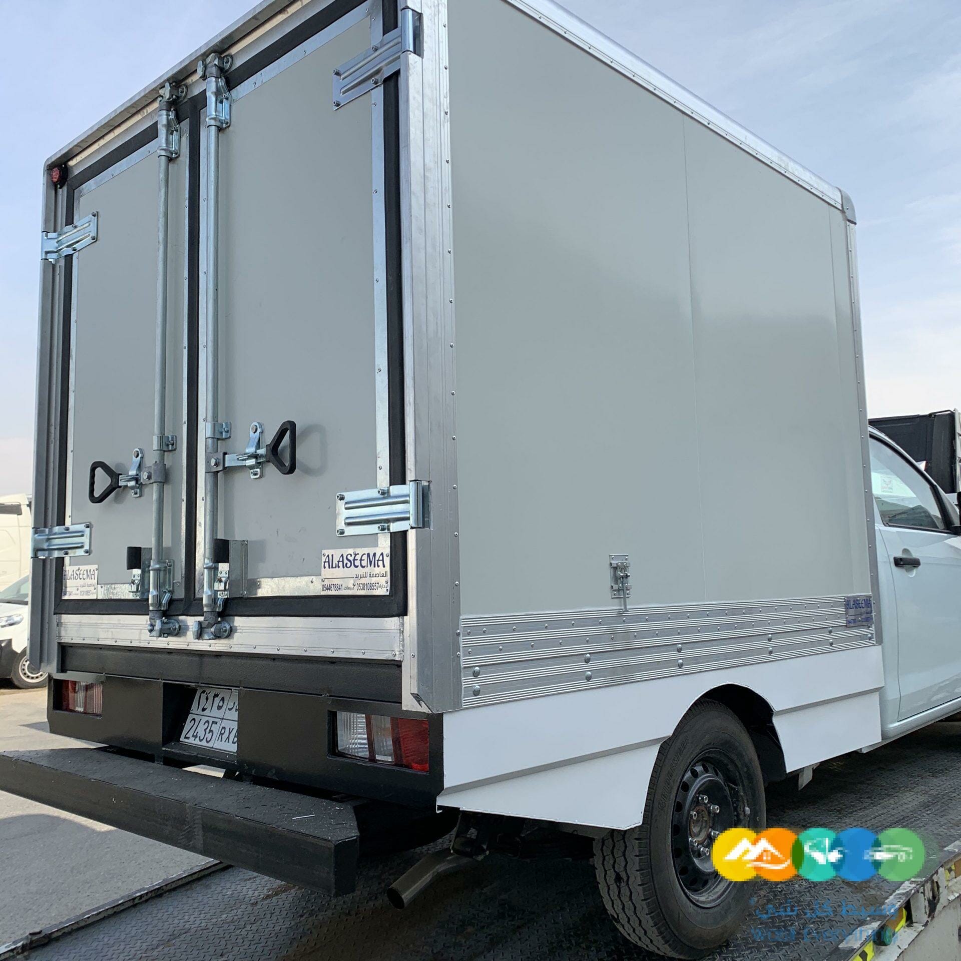 صناديق تبريد عزل فانات ثلاجات