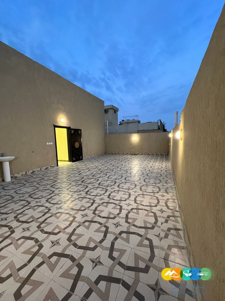 ملحق روف مع السطوح للبيع