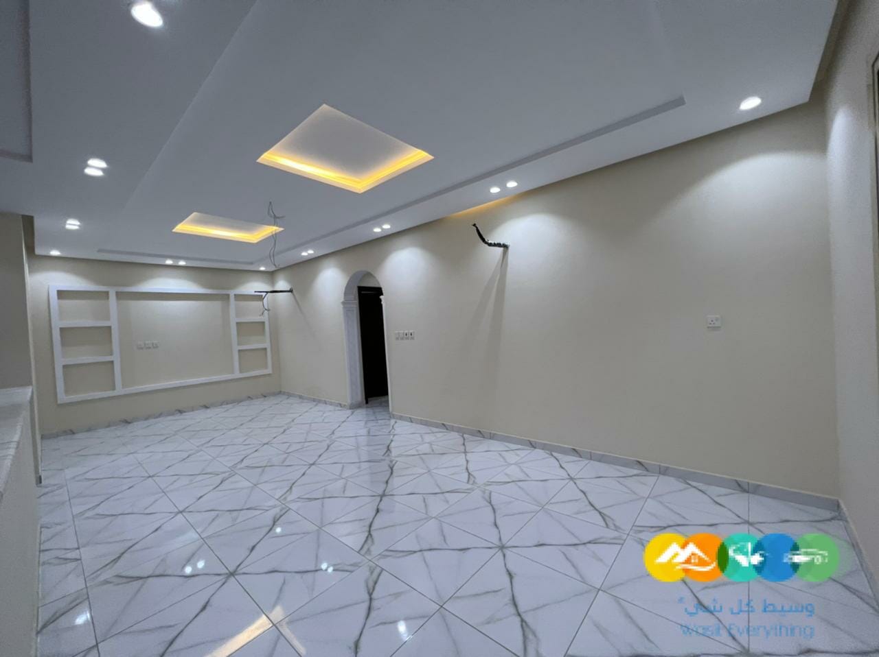 شقة 5 غرف بسعر لقطة للبيع