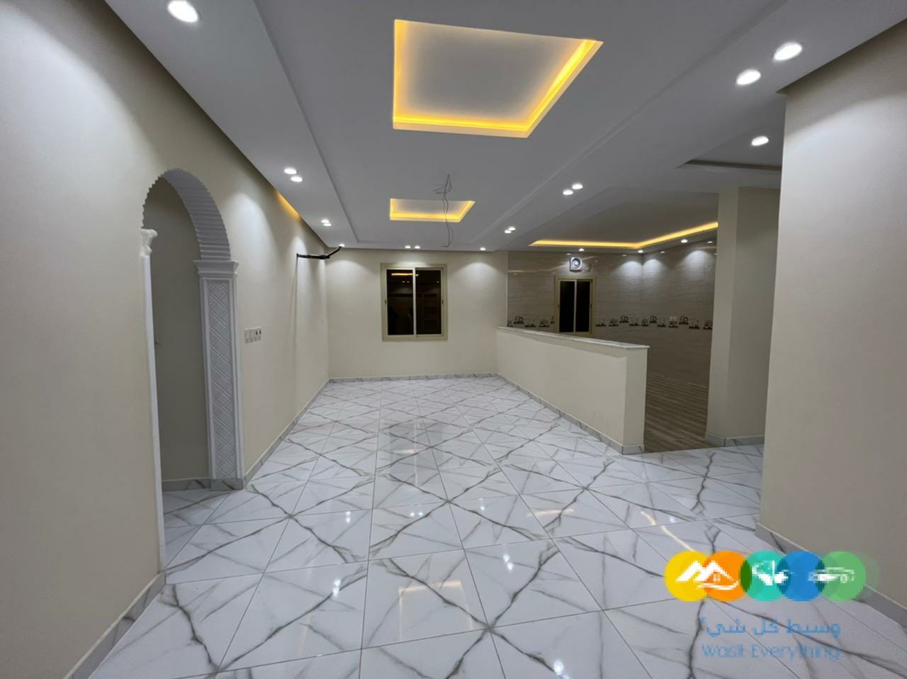 شقة 5 غرف بسعر لقطة للبيع