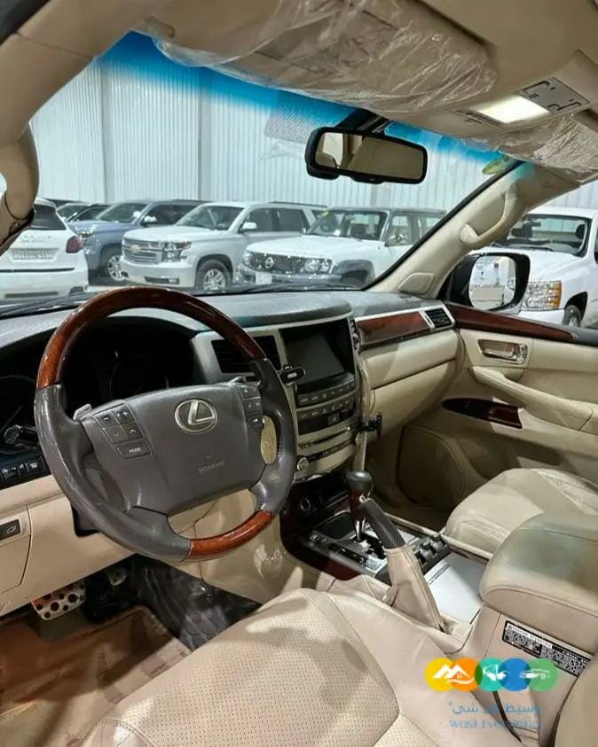 لكزس – LX570-2014 ( تم البيع )