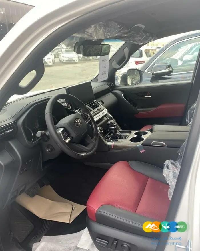 تويوتا V X R 2022 فل ( مباعة )