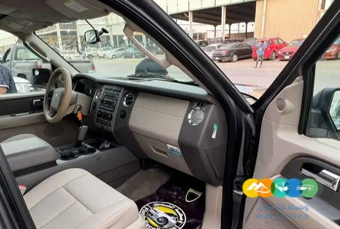 فورد اكسبديشن 2013 دبل نظيف