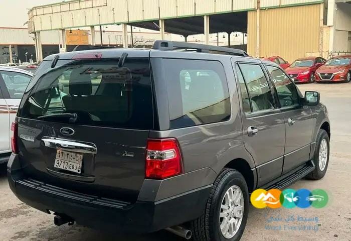 فورد اكسبديشن 2013 دبل نظيف