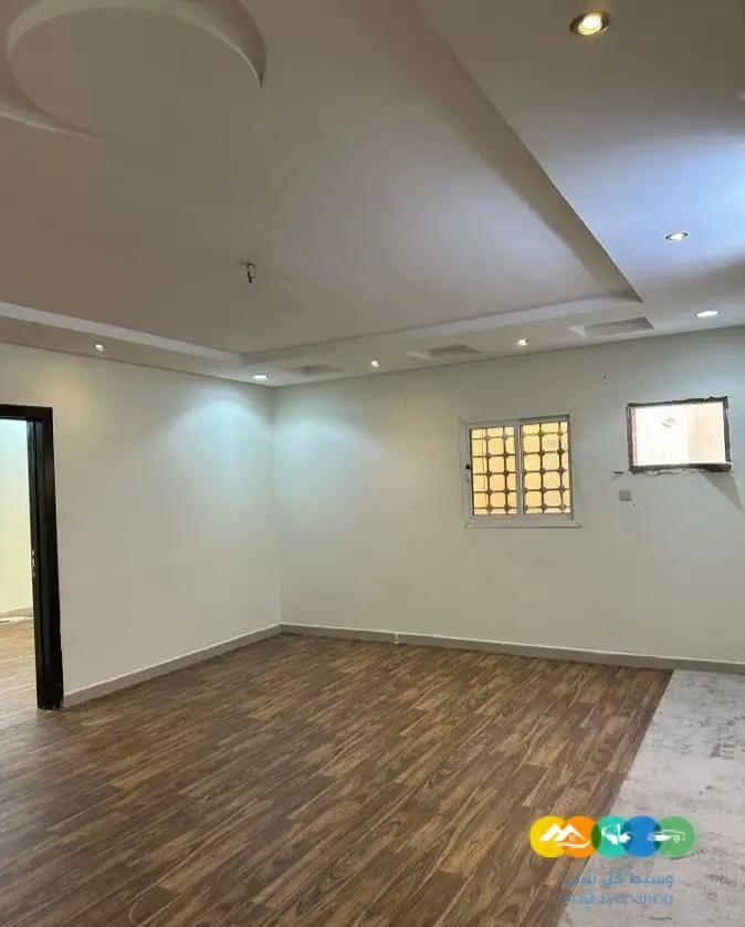 للايجار شقه ف الرياض حي طويق