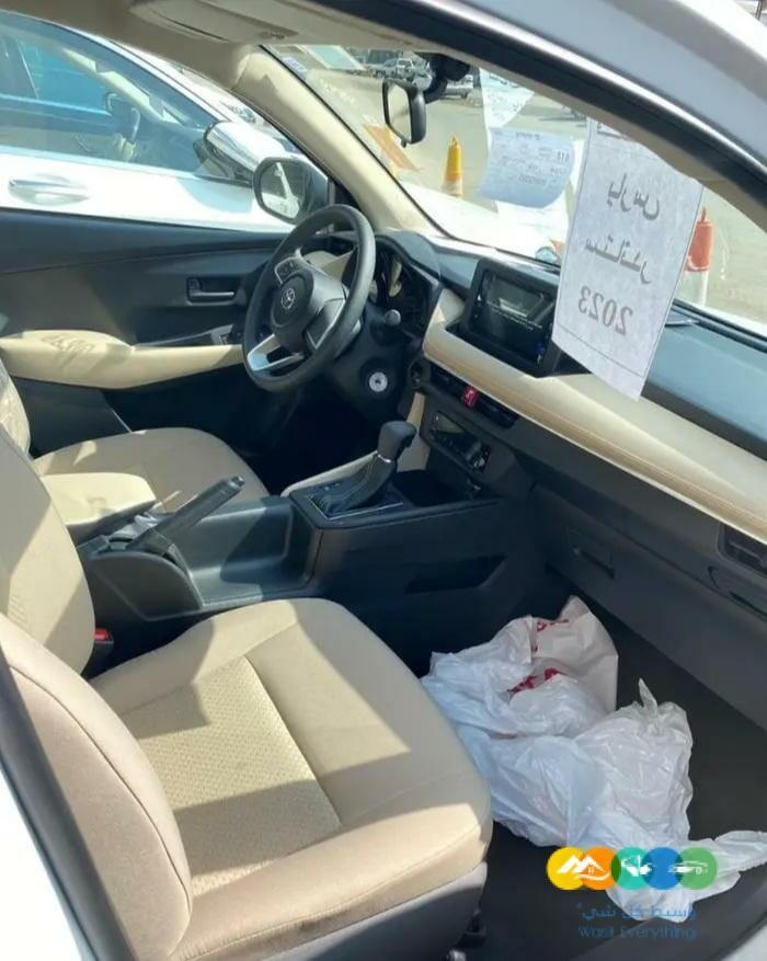 تويوتا يارس Y ستاندر