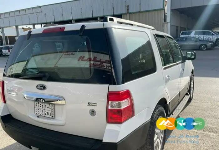 فورد اكسبديشن 2013 دبل نظيف