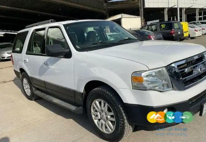 فورد اكسبديشن 2013 دبل نظيف