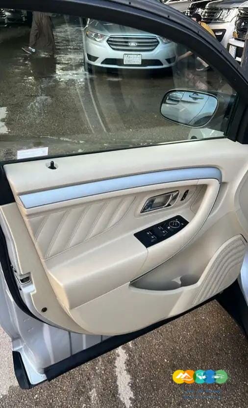 فورد تورس 2015 نظيف جدآ
