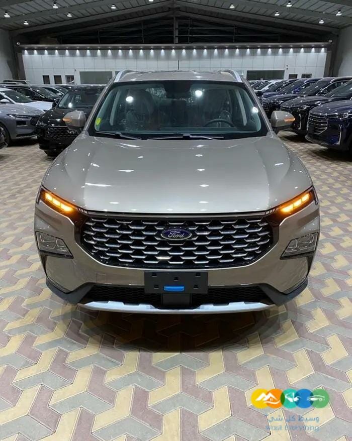 فورد تيريتورى تريند فتحة سقف