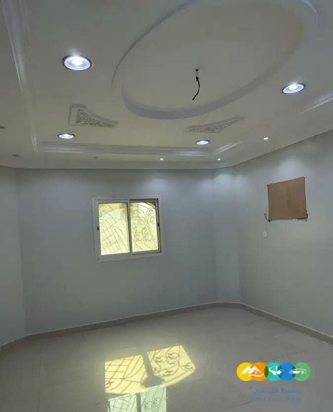 للايجار دور علوي حي طويق