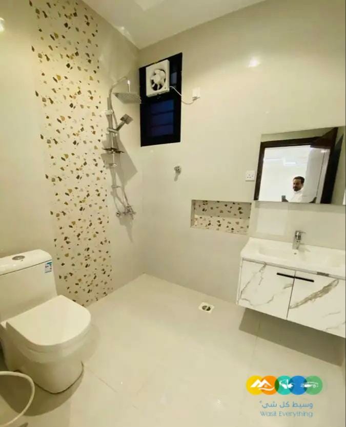 شقق علوية وارضيه طريق المحاله