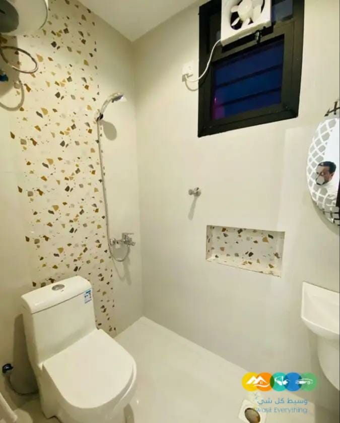 شقق علوية وارضيه طريق المحاله