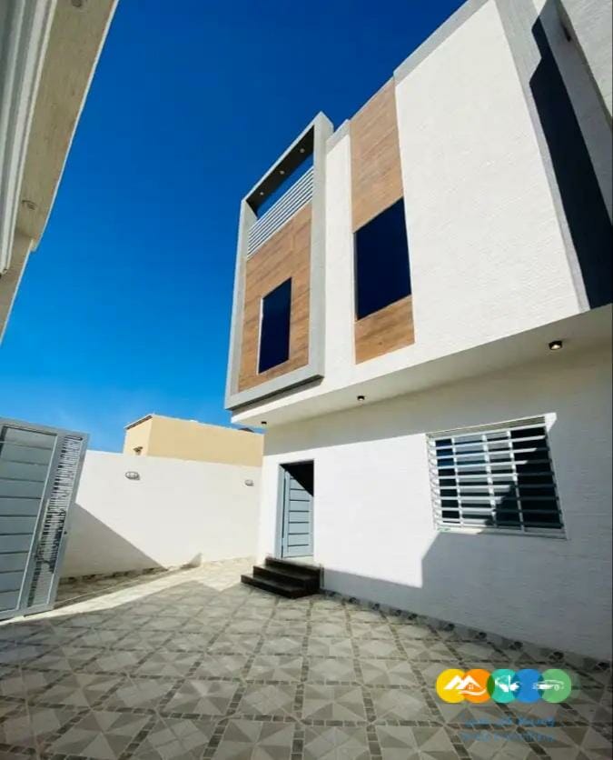 فيلا للبيع مدينة سلطان