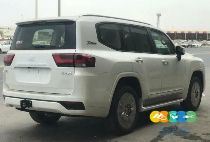 لاندكروزر L3 GXR 2022 أصفار