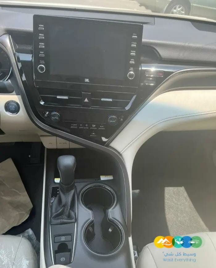 كامري GLEX بنزين 2022 اسود