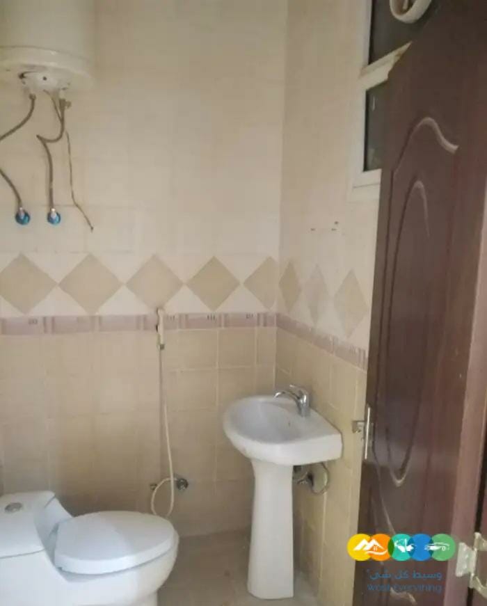 شقه للبيع دور ارضي بالشفا