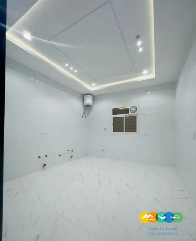 شقق ارضية وروفات علويه