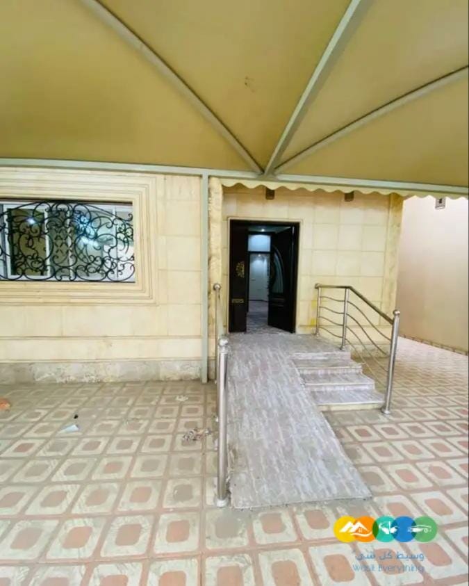 فيلا مؤثثه للبيع م 300