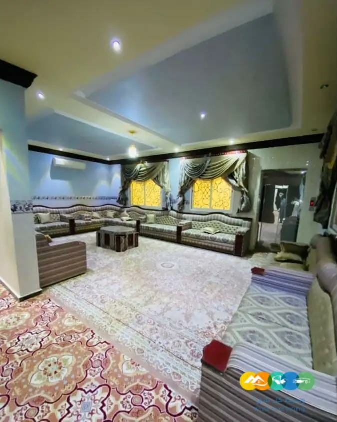 فيلا مؤثثه للبيع م 300