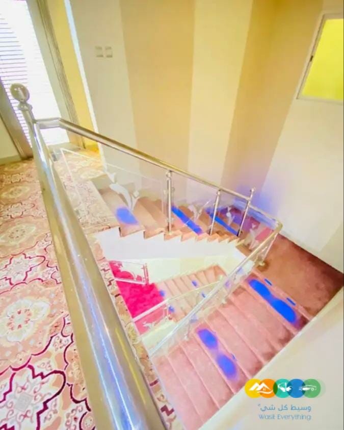 فيلا مؤثثه للبيع م 300