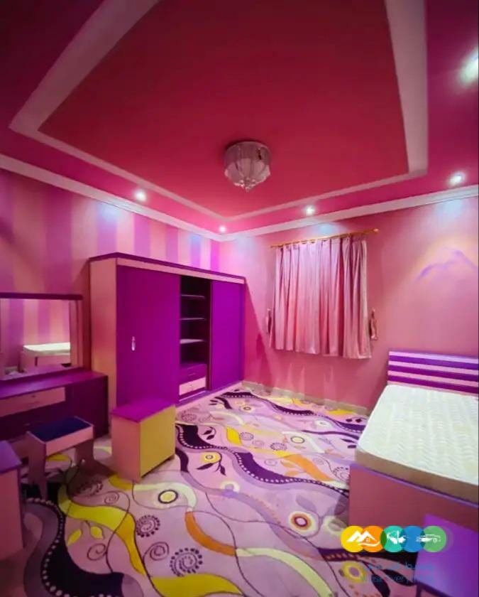 فيلا مؤثثه للبيع م 300