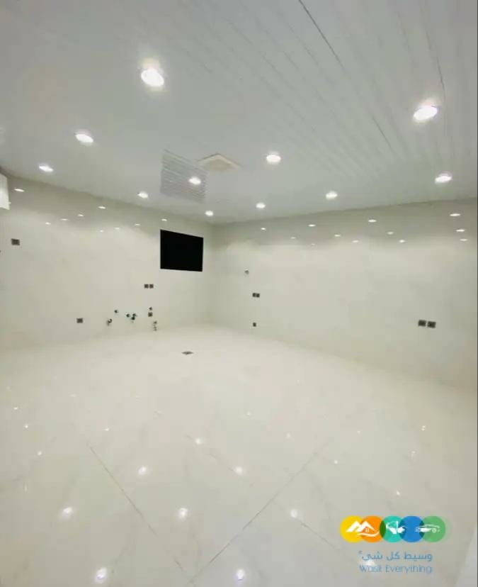 شقق ارضيه وعلويه معها ملحق