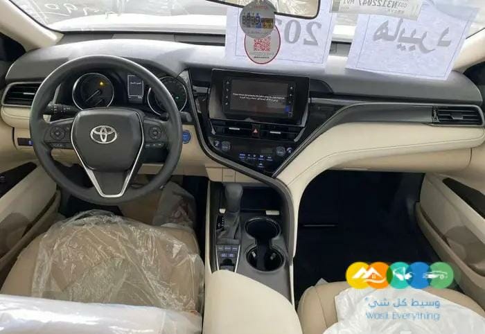 تويوتا كامري LE هايبرد جديد 20