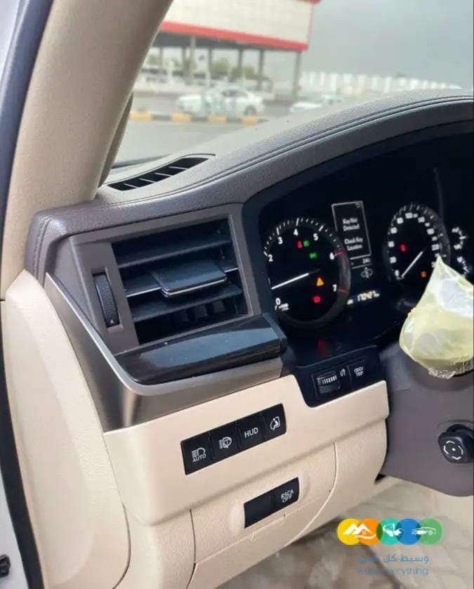 لكزس LX570 فل كامل 2016