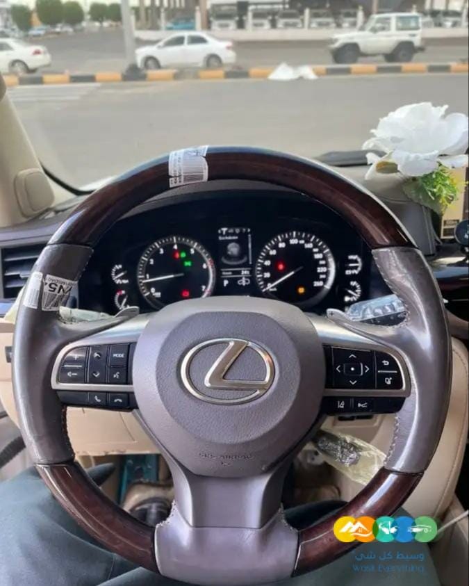 لكزس LX570 فل كامل 2016