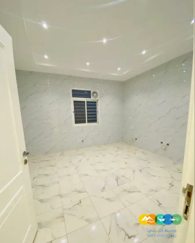 فيلا للبيع ايها حي المشارف