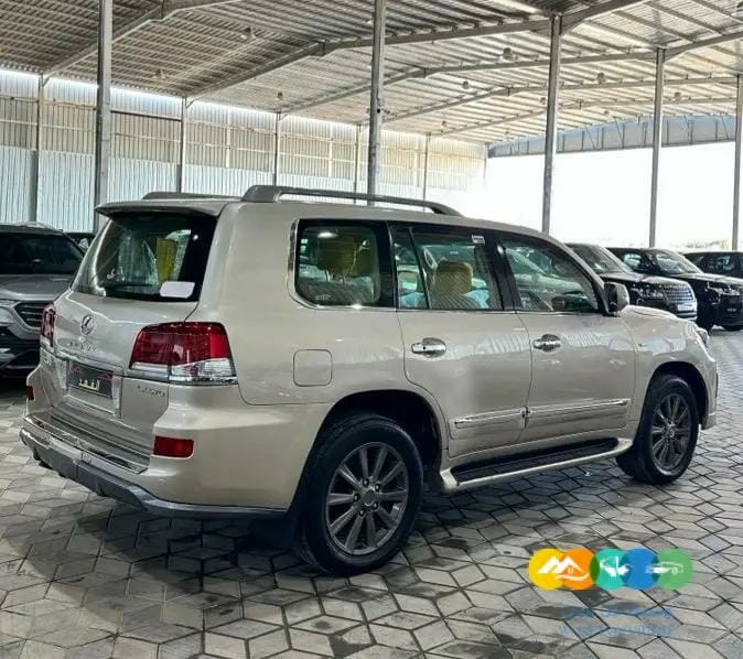 لكزس -LX570-فل ( تم البيع )