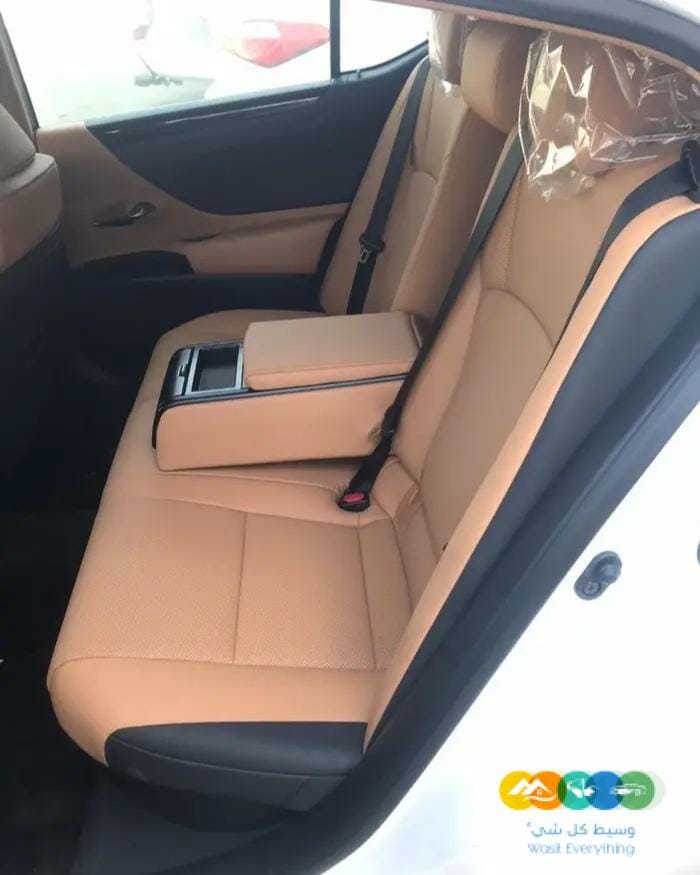 لكزس ES300H هايبرد 2023 سعودي