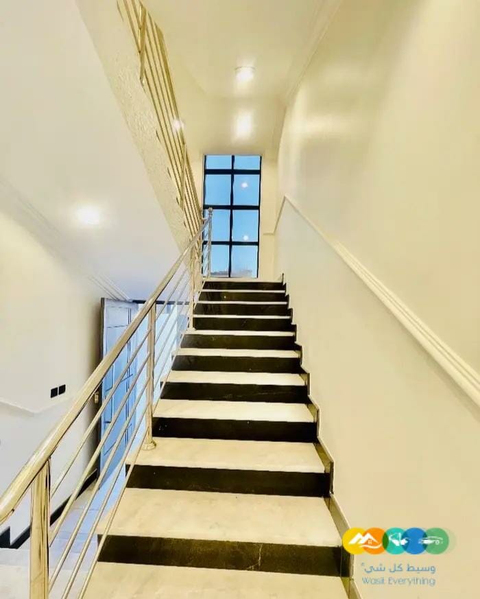 ادوار ارضيه وارواف علويه للبيع