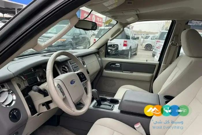 فورد اكسبديشن مخزن على الشرط