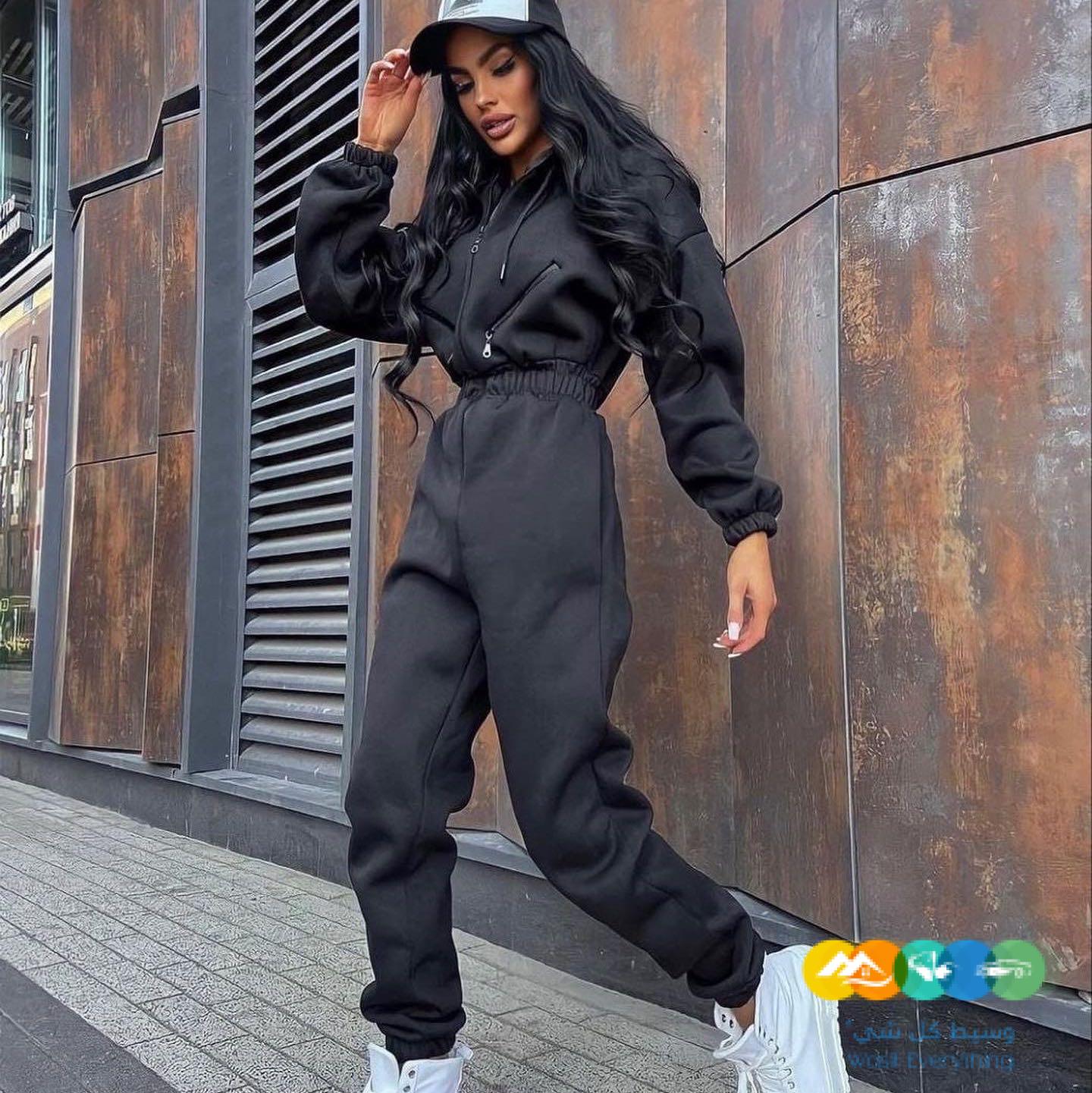 ملابس نسائيه