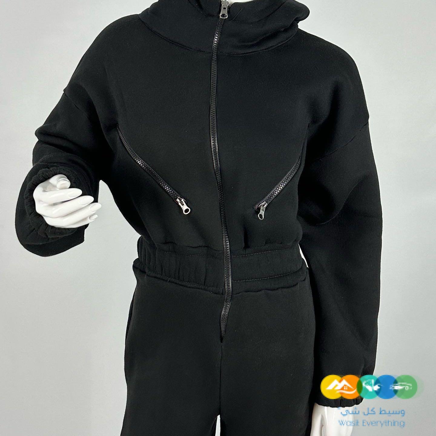 ملابس نسائيه