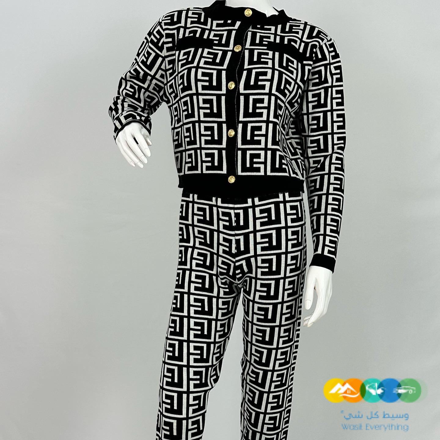 ملابس نسائيه